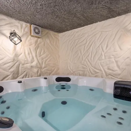 Mountain House Beauty Of Laz 木屋 拉夫纳格拉
