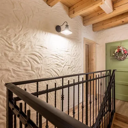 Mountain House Beauty Of Laz